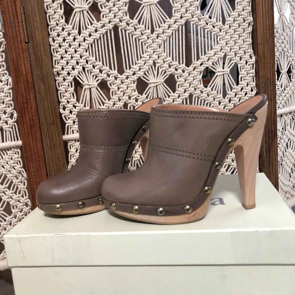 SOLD Max Mara leather studded stiletto mules